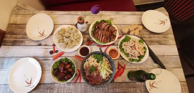 BookNoFees: Restaurante – Au Pays Tsingtao – Paris – En la región de Tsingtao, foto 3