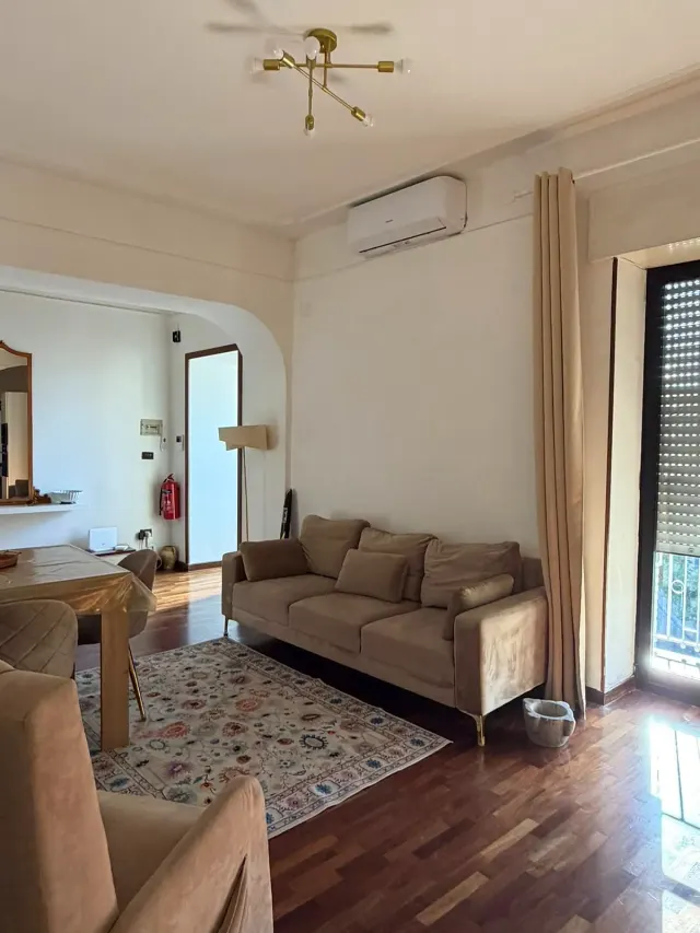 BookNoFees: Elegante departamento frente al mar con balcón – Castellammare Di Stabia