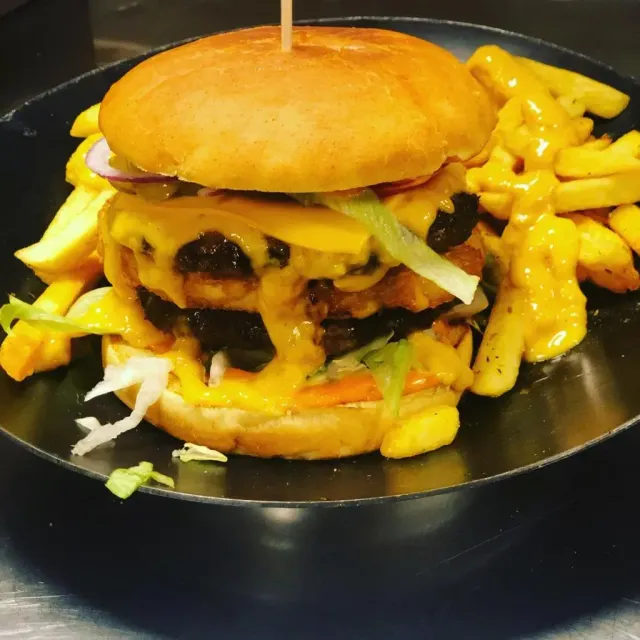 BookNoFees: Restaurante – BABAs Burger & Grillhaus – Meschede – BABAs Burger & Grillhaus, foto 2
