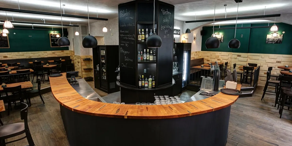 BookNoFees: Restaurante – Bernard Pub – Prague – Bernard Pub, foto 1