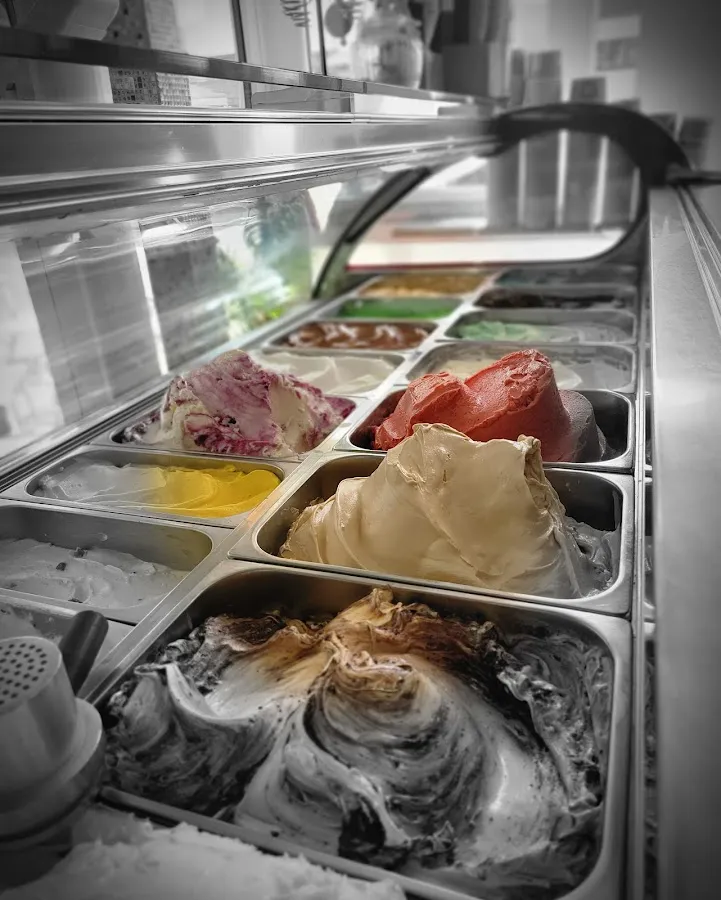 BookNoFees: Heladería – Eiscafé Sergio Maschio – Olsberg – Eiscafé Sergio Maschio, foto 1