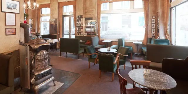 BookNoFees: Cafetería – Café Jelinek – Vienna – Café Jelinek, foto 3