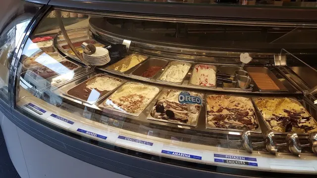 BookNoFees: Restaurante – Eiscafé Cortina – Wickede – Cafetería Cortina, foto 3