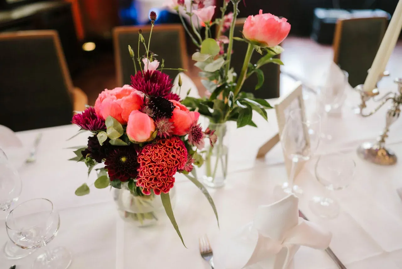 BookNoFees: Restaurante – Achter Gedeck – Berlin – Octavo servicio de mesa, foto 1