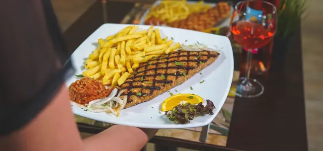 BookNoFees: Restaurante – Olympia Restaurant – Menden – Restaurante Olympia, foto 2