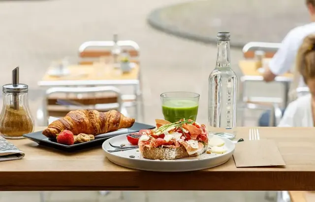 BookNoFees: Cafetería – Moods coffee corner – Amsterdam – Rincón del café Moods, foto 3