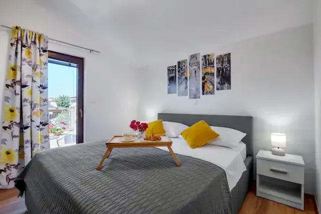 BookNoFees: Lindo departamento de 2 habitaciones «Suzi» en Pula, excelente ubicación – Pula