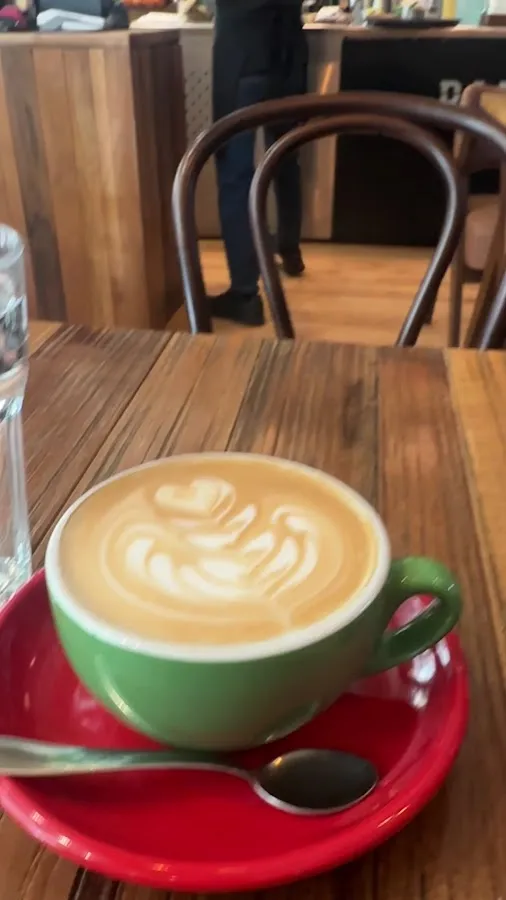 BookNoFees: Cafetería – Baristocratia Coffee Society – Belgrade – Sociedad del Café Baristocratia, foto 3