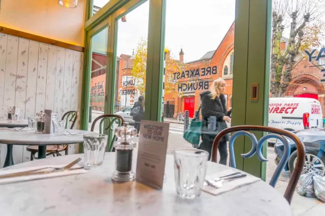 BookNoFees: Cafetería – Bob's Cafe – London – Café de Bob, foto 2