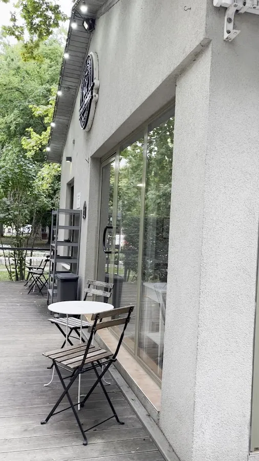 BookNoFees: Cafetería – Domček Medická – Bratislava – Casita de Medická, foto 3