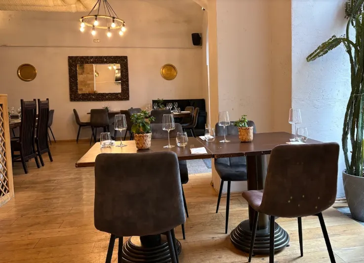 BookNoFees: Restaurante – Levant – Bratislava – Levante, foto 1