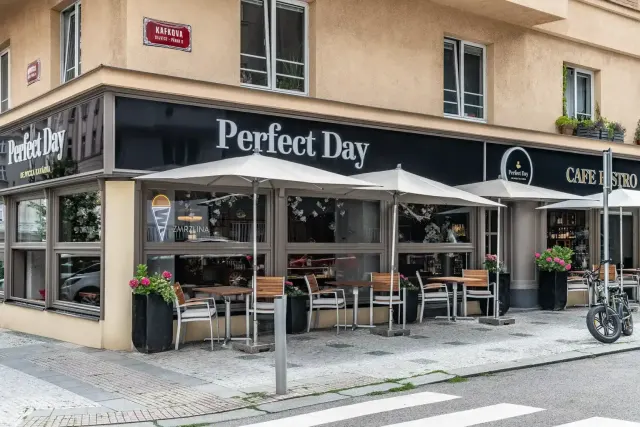 BookNoFees: Cafetería – Cafe Perfect Day – Prague – Café Perfect Day, foto 2