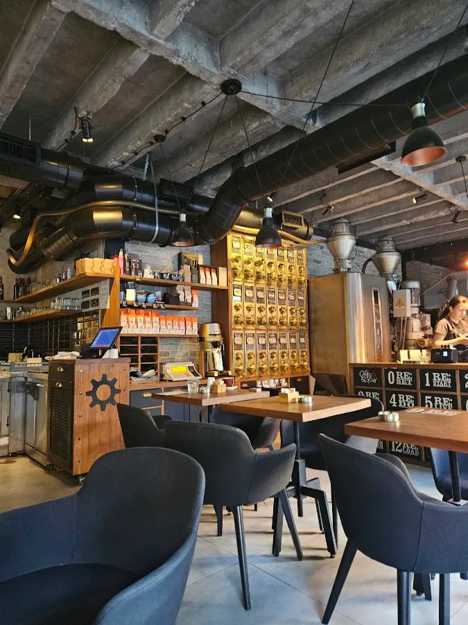 BookNoFees: Cafetería – Cafe&Factory 1 – Belgrade – Cafe&Factory 1, foto 1