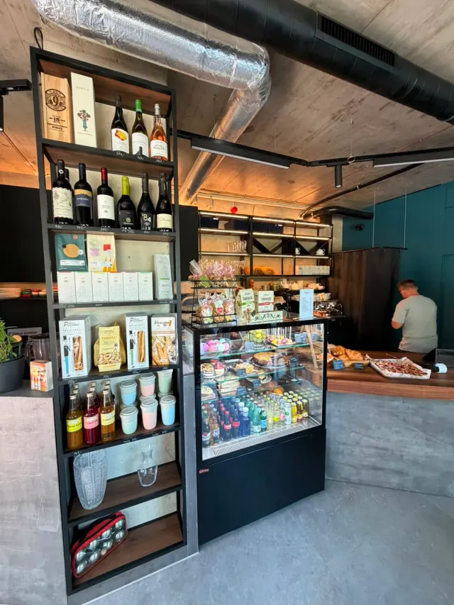 BookNoFees: Cafetería – Bellčafe – Prague – Bellčafe, foto 3