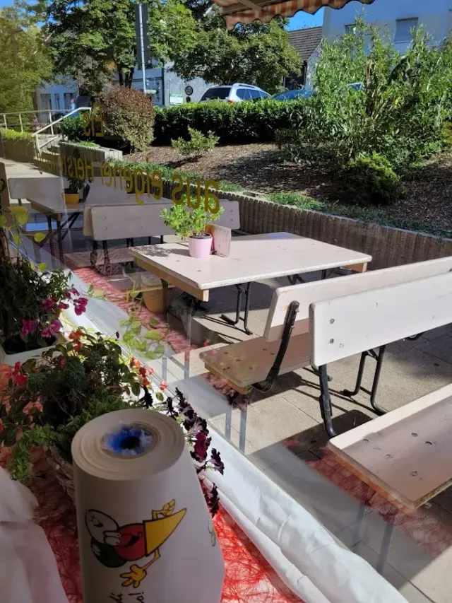 BookNoFees: Melanie's Eiscafe, Hattingen