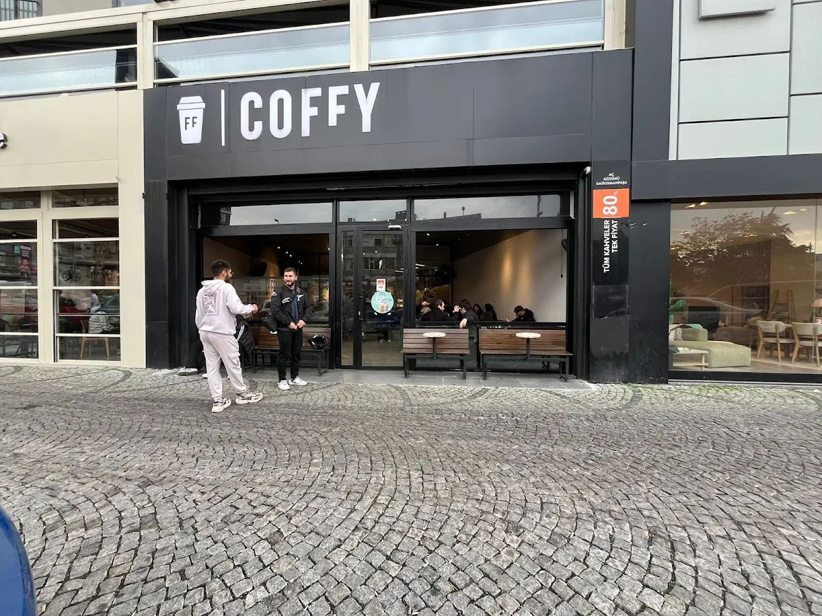 BookNoFees: Cafetería – Coffy – Istanbul – Coffy, foto 1