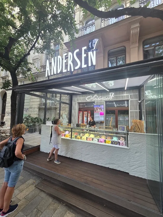 BookNoFees: Heladería – Andersen Ice Cream – Bratislava – Helados Andersen, foto 1