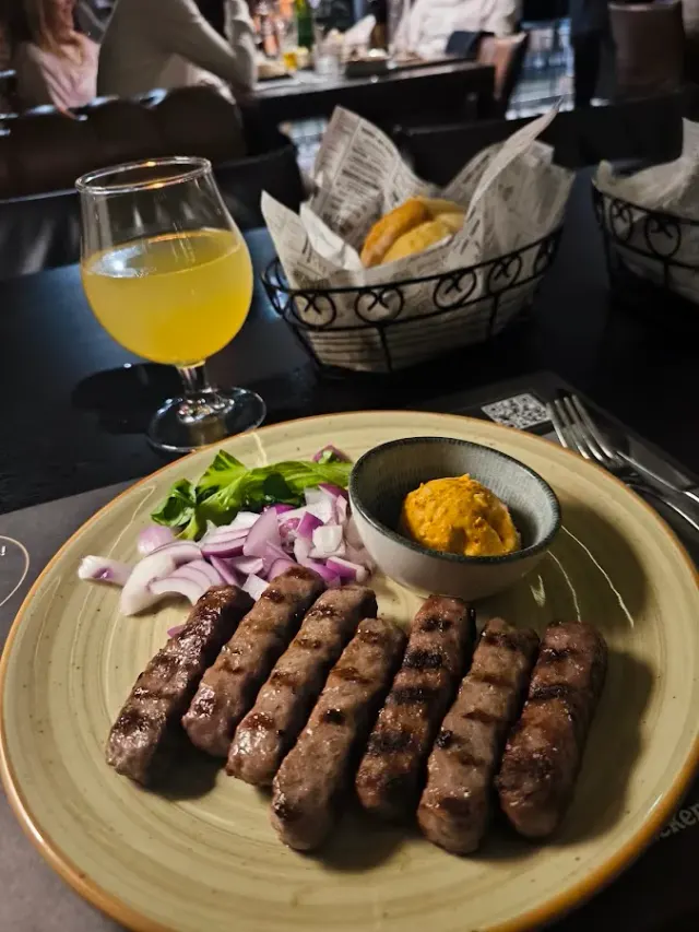 BookNoFees: Restaurante – Batak – Zagreb – Estúpido, foto 2
