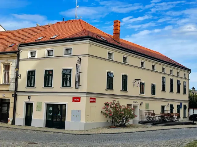BookNoFees: alojamiento vacacional en Znojmo – Residencia Zvon