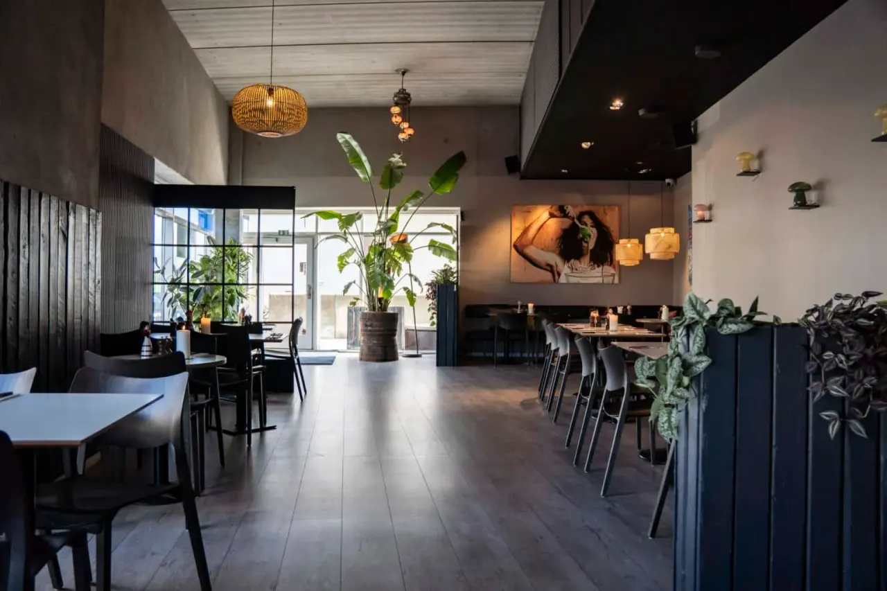 BookNoFees: Cafetería – Café Phenix - Amager – Copenhagen – Café Phenix - Amager, foto 1