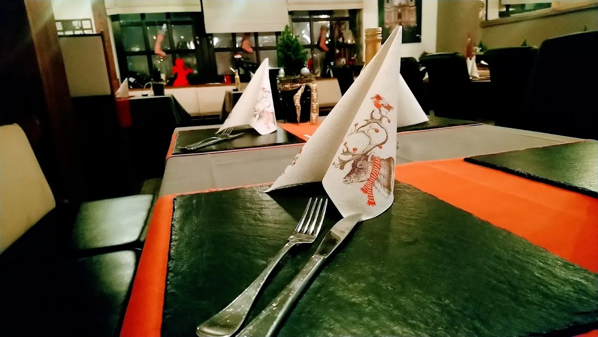 BookNoFees: Restaurante – Deutsches Haus – Marsberg – Casa Alemana, foto 1