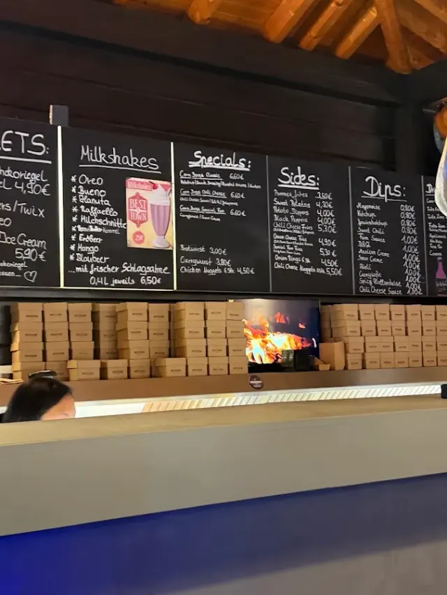 BookNoFees: Restaurante – Burger Fam – Datteln – Familia Burger, foto 2