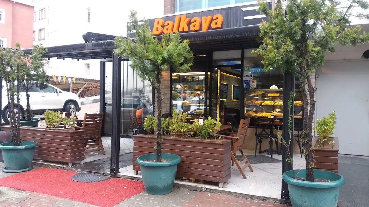 BookNoFees: Cafetería – Balkaya Pastanesi Erol Usta – Istanbul – Pastelería Balkaya, Erol Usta, foto 1