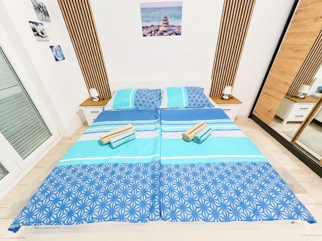 BookNoFees: Departamento tranquilo y elegante con balcón – Rab
