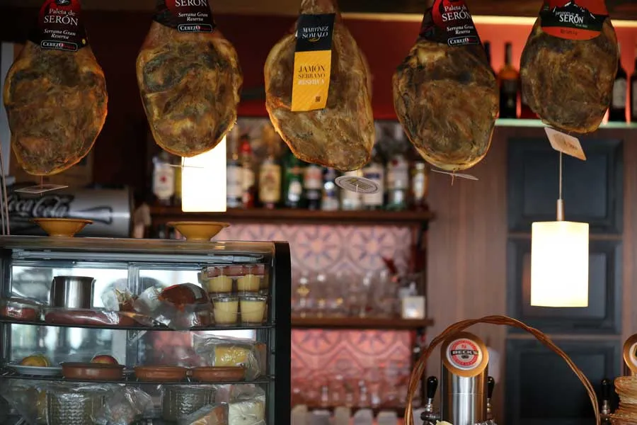 BookNoFees: Restaurante – Cafe Blond – Recklinghausen – Café Rubio, foto 1