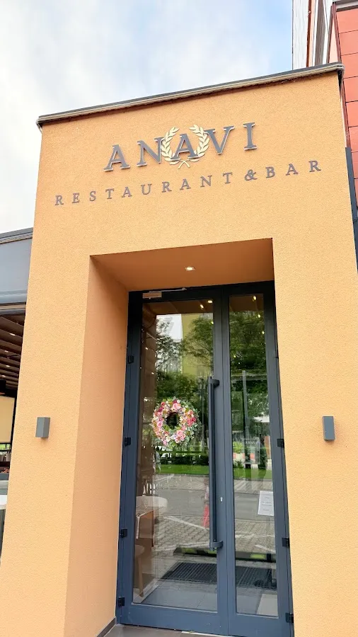 BookNoFees: Anavi, Bratislava