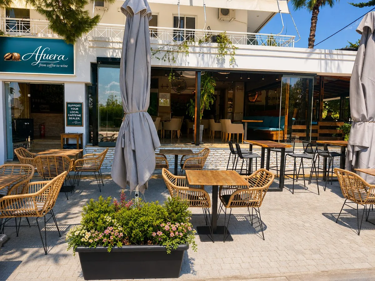 BookNoFees: Restaurante – Afuera – Athens – Afuera, foto 1