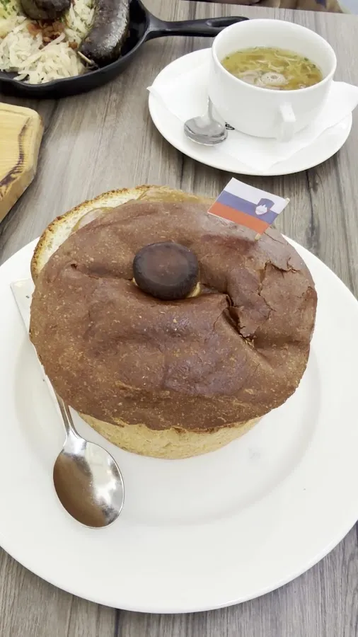 BookNoFees: Restaurante – Sokol – Ljubljana – Chocolate, foto 3
