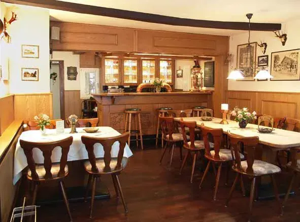 BookNoFees: Restaurante – Zum Försterhaus – Iserlohn – Zum Försterhaus, foto 3