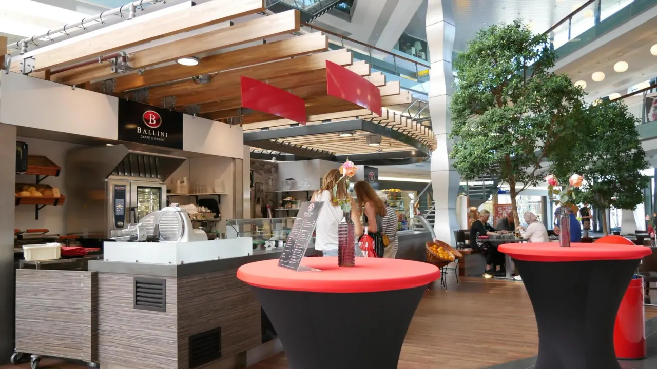 BookNoFees: Cafetería – Ballini – Amsterdam – El balón, foto 1