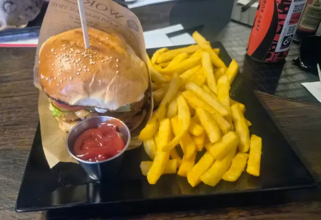 BookNoFees: Restaurante – Crunchy Burger – Fröndenberg – Crunchy Burger, foto 2