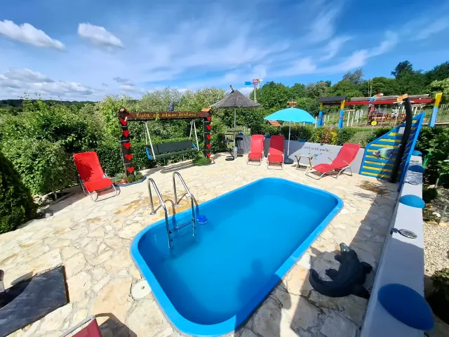 BookNoFees: Casa de vacaciones con piscina y sauna – Ludbreg