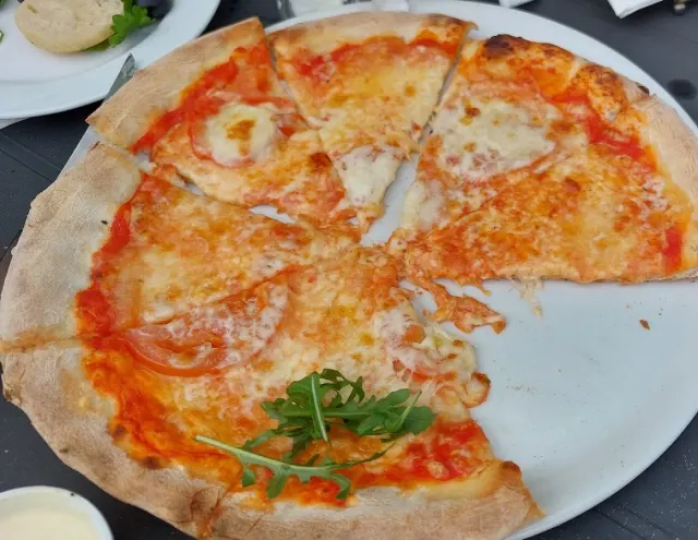BookNoFees: Restaurante – Pizzeria bei Toni – Gevelsberg – Pizzería de Toni, foto 2
