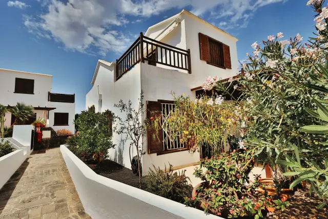 BookNoFees: Pequeño Paraíso Lanzarote | Casa de vacaciones moderna para 4 personas en Solvalor, Playa Honda – Playa Honda
