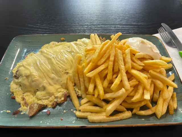 BookNoFees: Restaurante – Balver Grillstübchen – Balve – Balver Grillstübchen, foto 3